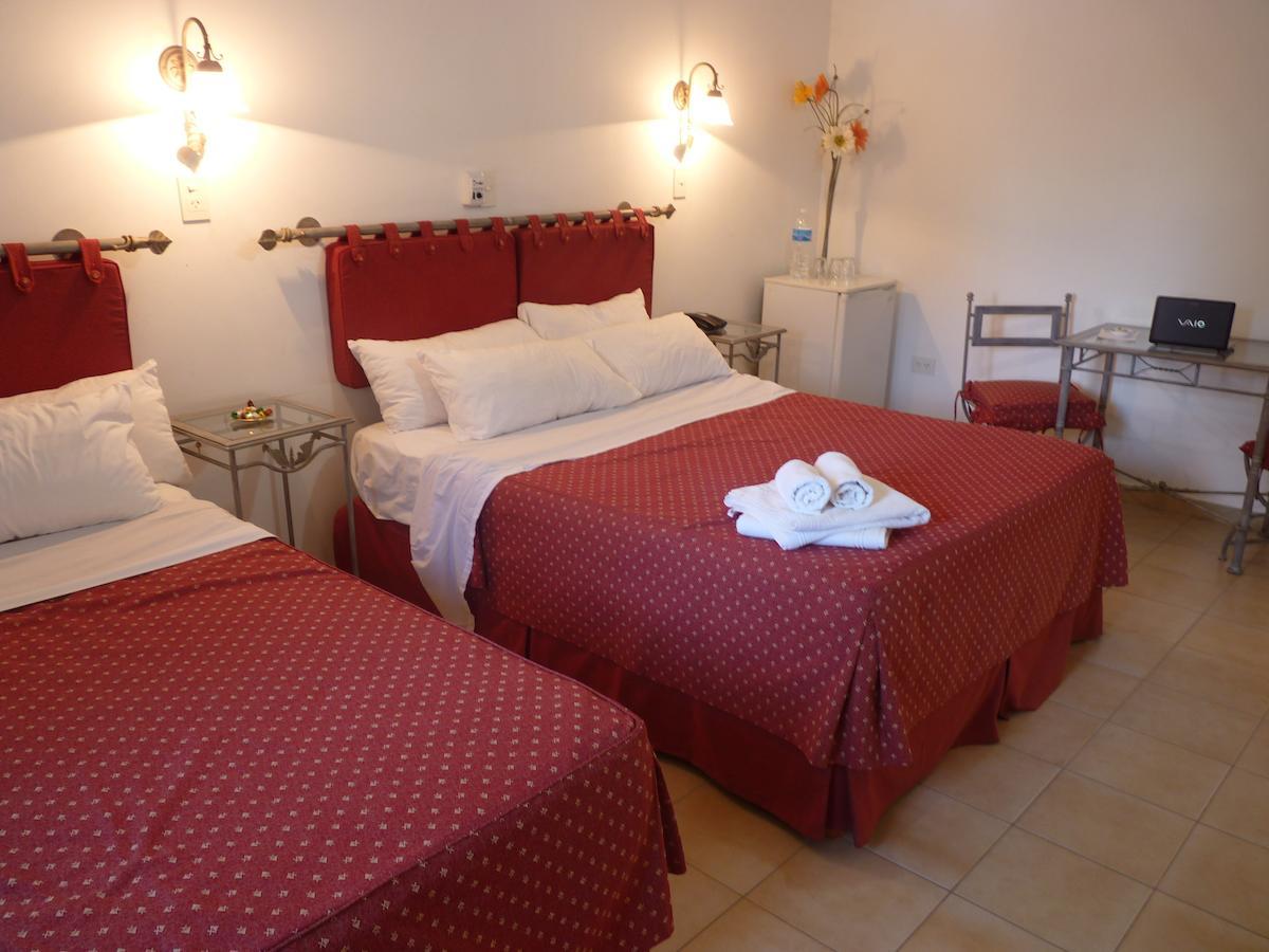 Hotel Quelu Leufu Ріо-Колорадо Номер фото
